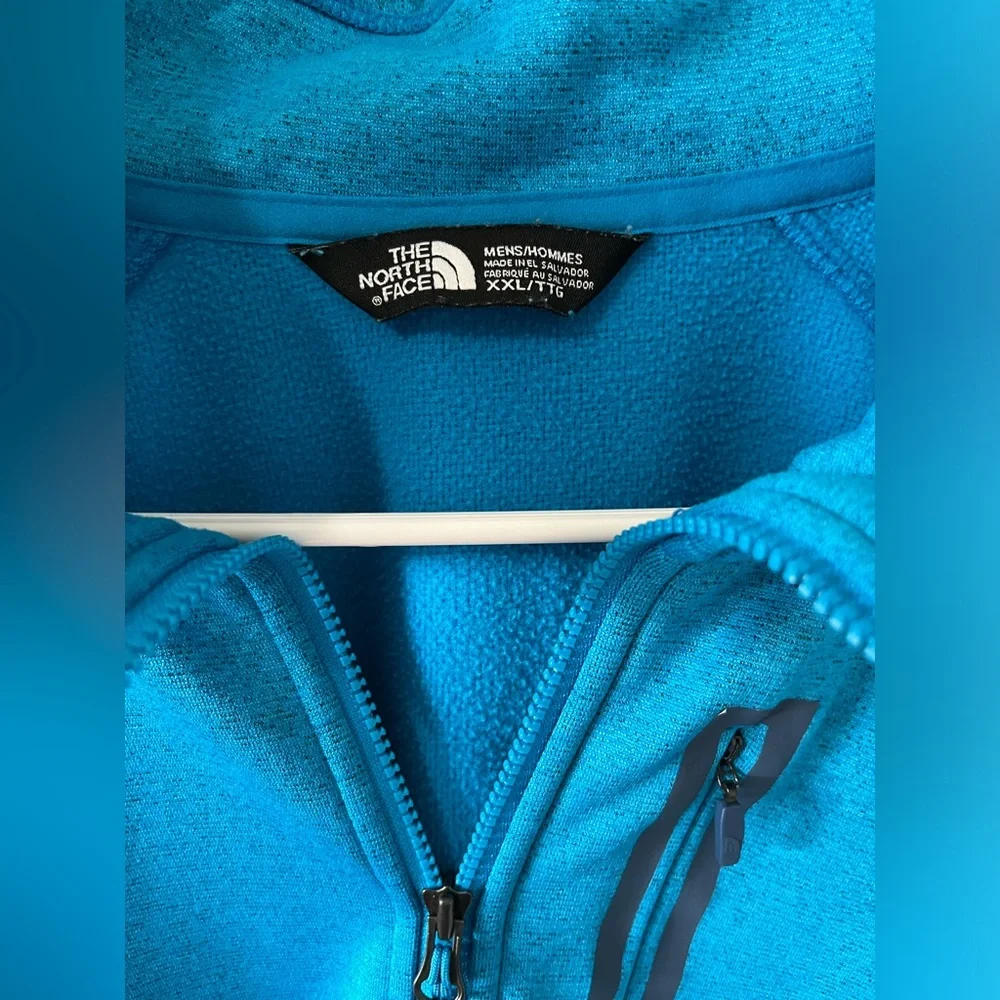 The North Face 1/4 zip fleece pullover. Sz XXL. Blue
